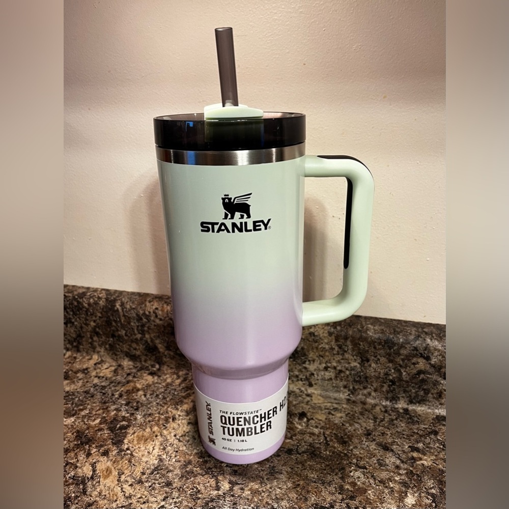 Stanley Target HYPNOTIC GREEN Halloween 2025 40 oz Tumbler NEW In Hand Fast Ship